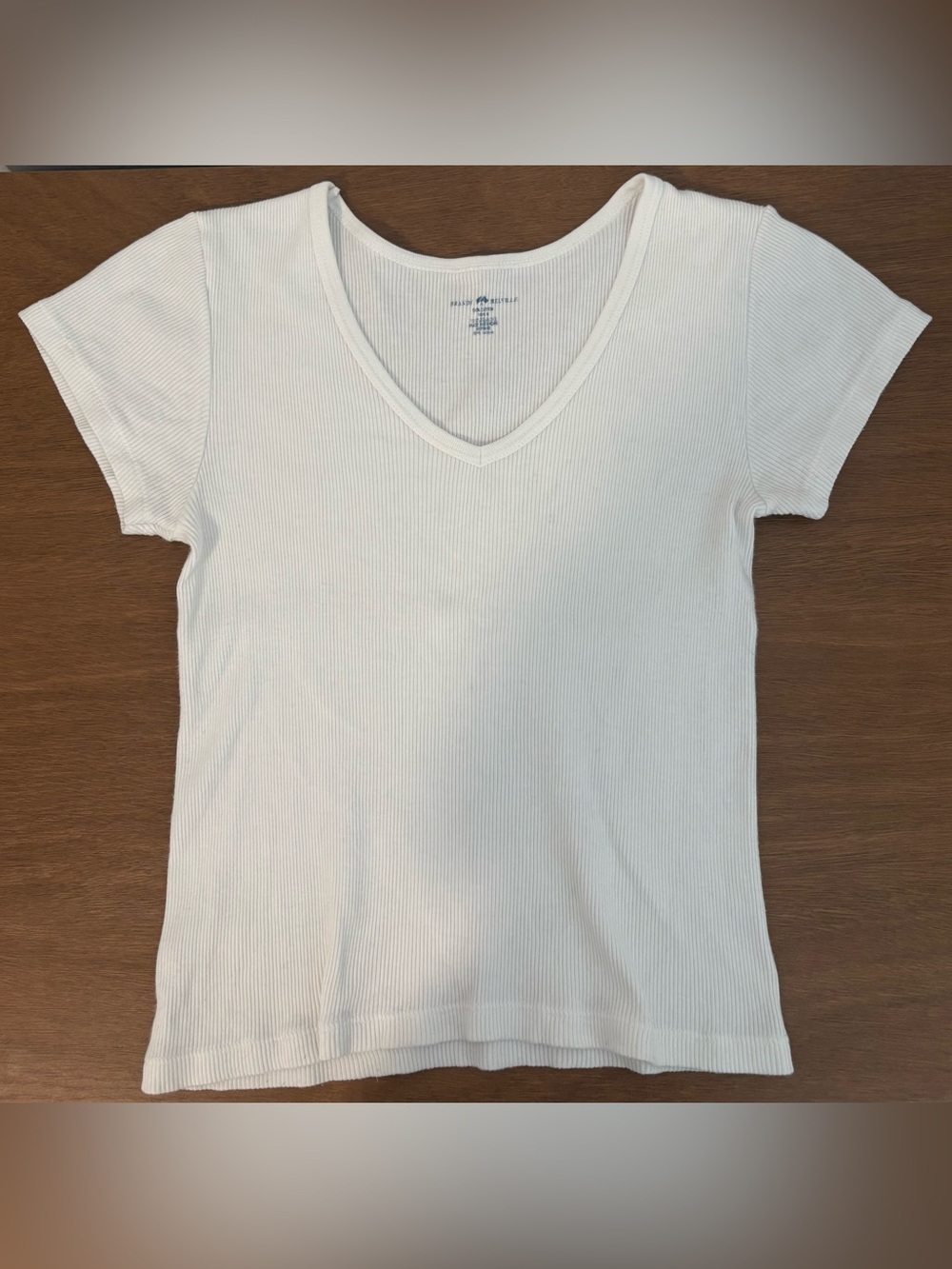 Brandy Melville White Ribbed V-Neck Short Sleeve Tee
